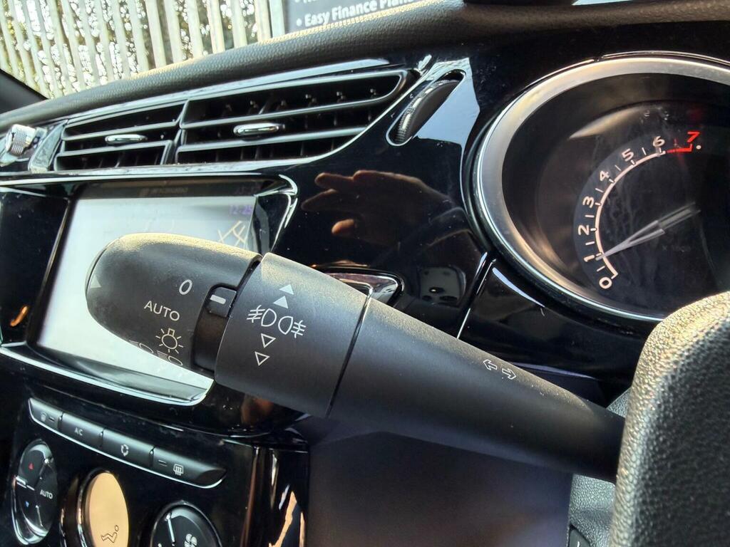 DS DS 3 1.6 Bluehdi Prestige Ss 118 Bhp Grey #21