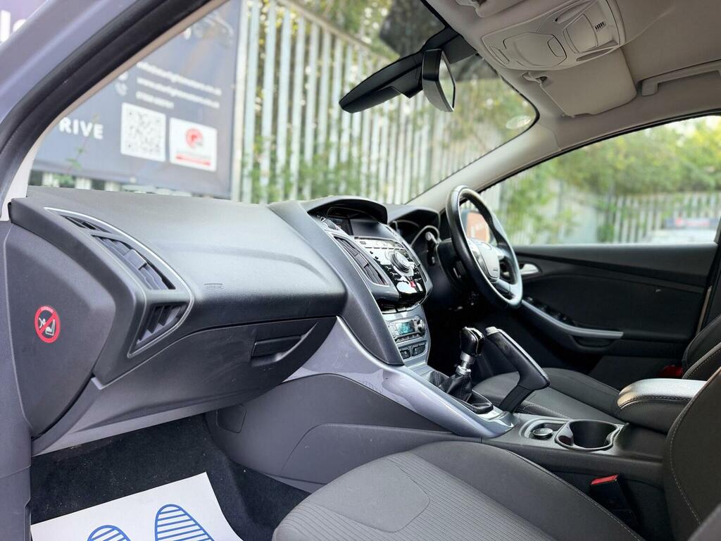 Ford Focus 1.6 Zetec S Tdci 113 Bhp Silver #31