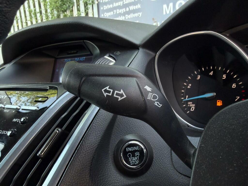 Ford Focus 1.6 Zetec S Tdci 113 Bhp Silver #18