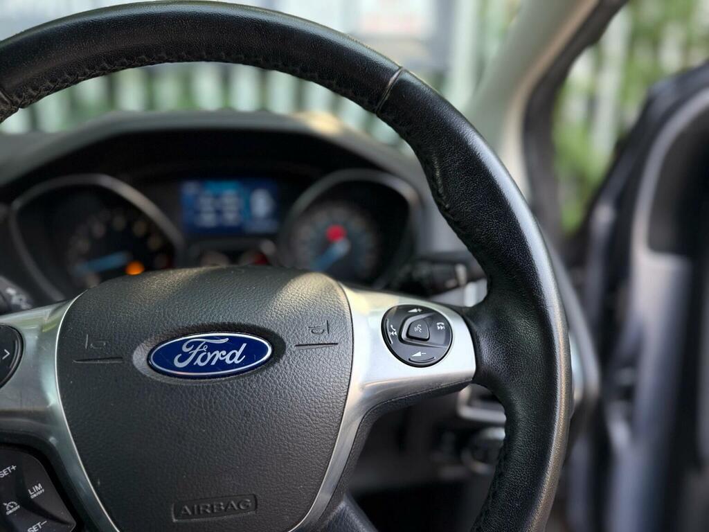 Ford Focus 1.6 Zetec S Tdci 113 Bhp Silver #16