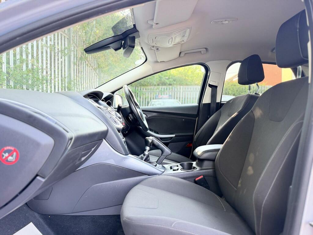 Ford Focus 1.6 Zetec S Tdci 113 Bhp Silver #30