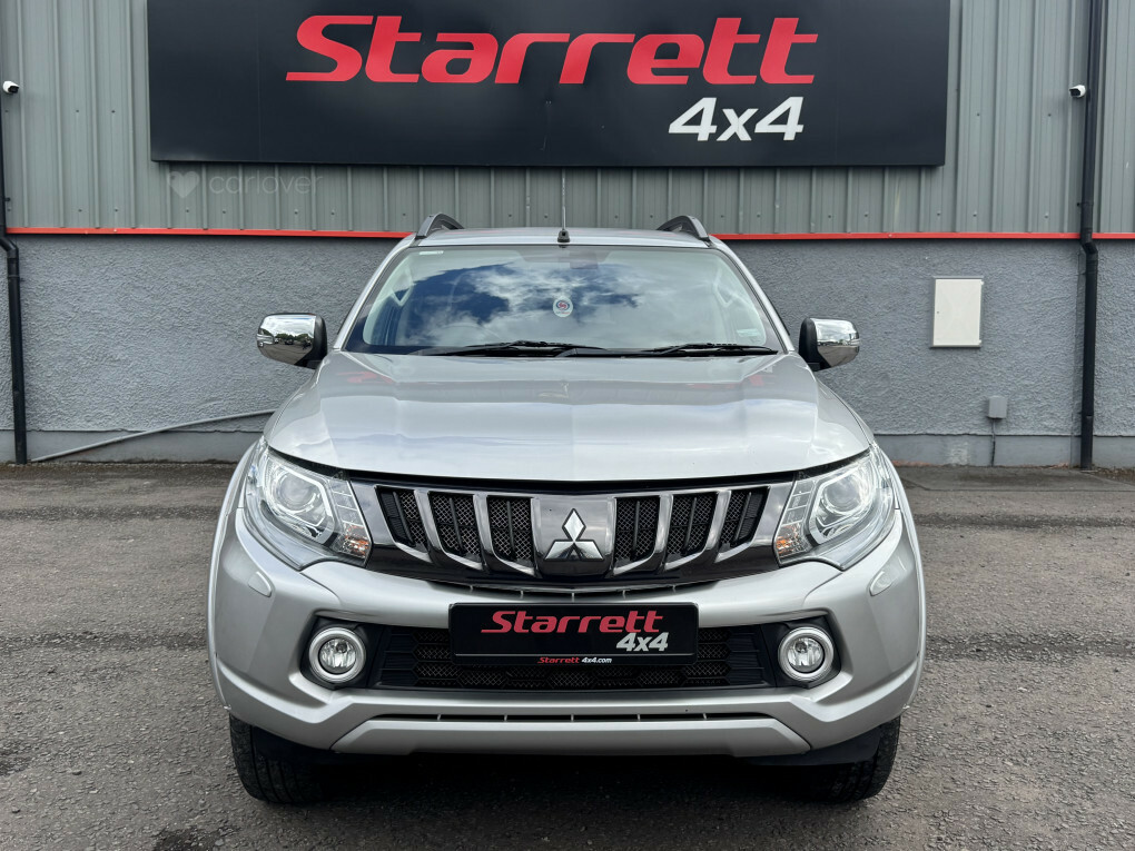 Mitsubishi L200 Barbarian Auto WV68WXH #4