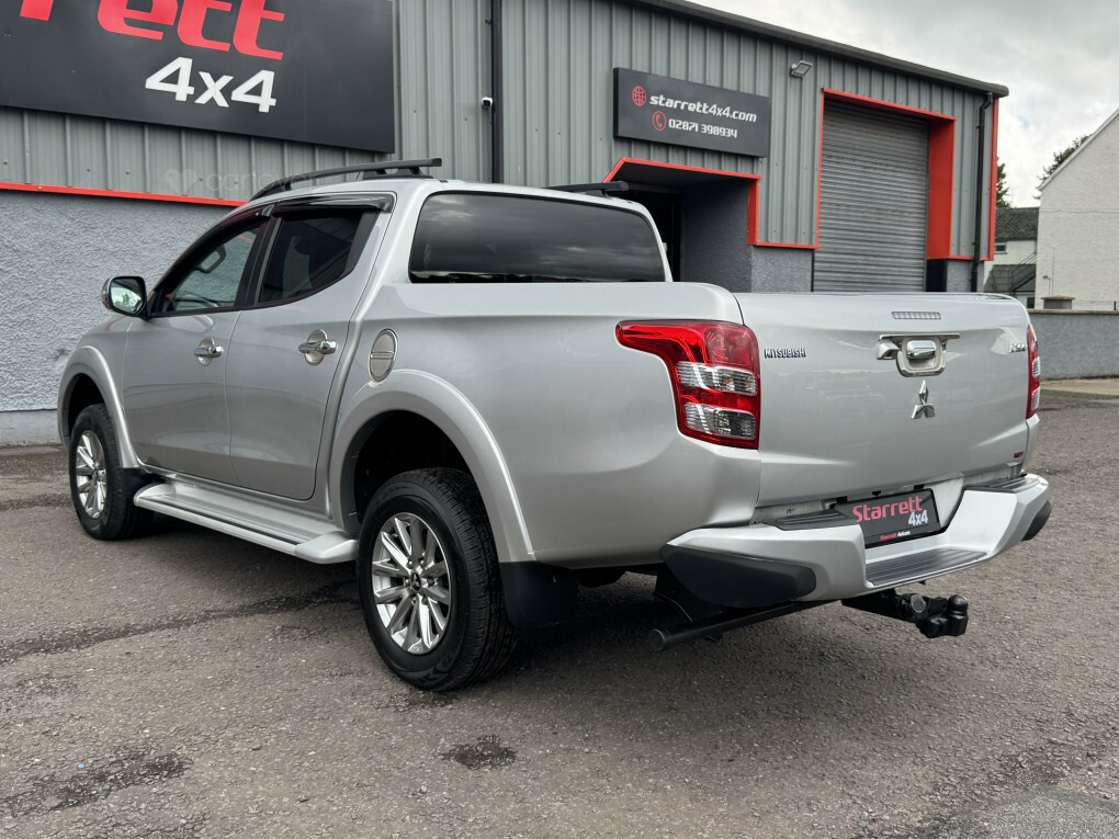 Mitsubishi L200 Barbarian Auto WV68WXH #5