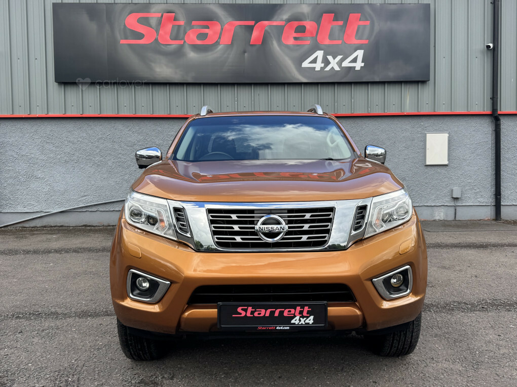 Nissan Navara Tekna Yellow #4