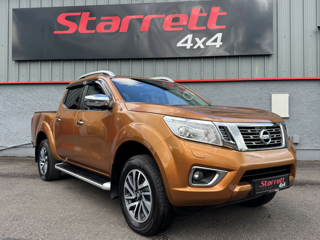 Nissan Navara Tekna Yellow