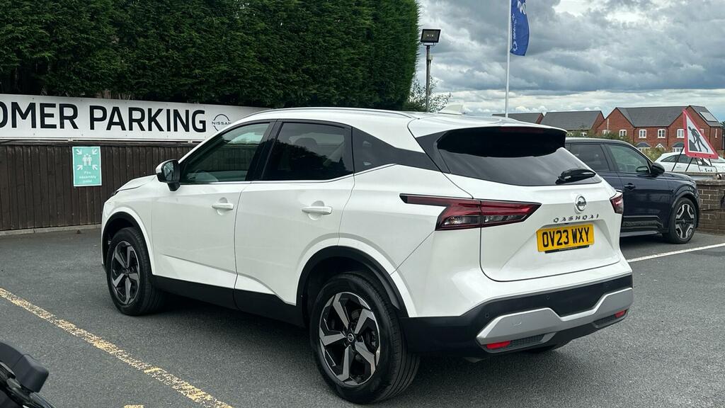 Nissan Qashqai 1.3 Dig-t Mhev N-connecta Xtron Euro 6 Ss OV23WXY White #3