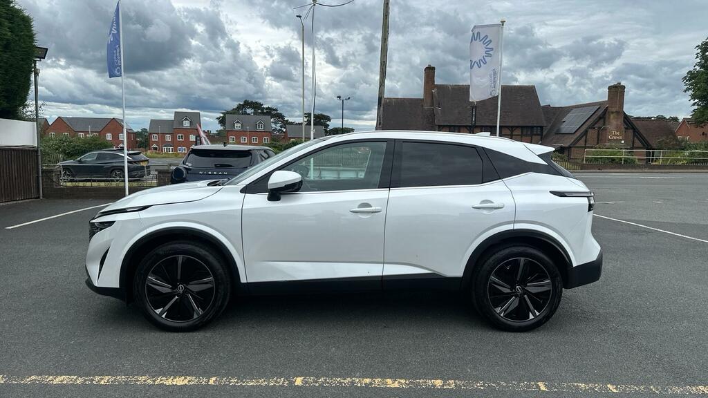 Nissan Qashqai 1.3 Dig-t Mhev Tekna Xtron Euro 6 Ss OX25AEV White #5
