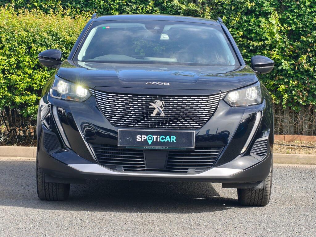 Peugeot 2008 1.2 Puretech Allure Premium Euro 6 Ss MK22VZW Black #2