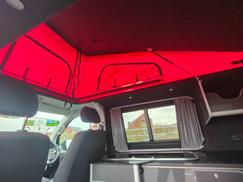 Volkswagen Campervan 2L Highline White #14