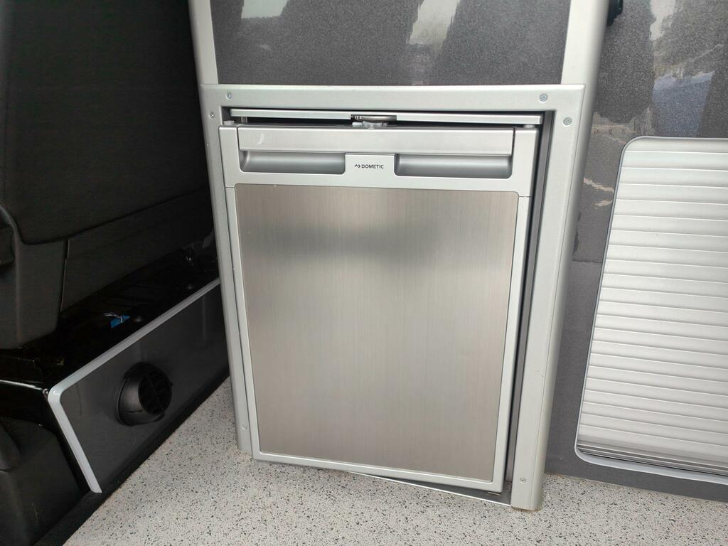Volkswagen Campervan 2L Highline White #68
