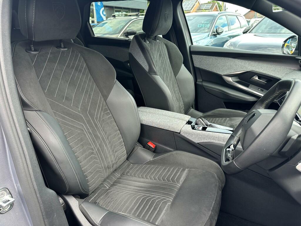 Peugeot 5008 73Kwh Gt DU74RWF Grey #4