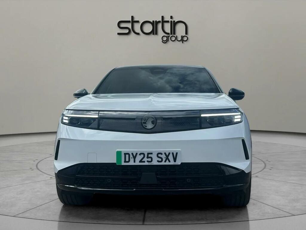 Vauxhall Grandland 73Kwh Gs DY25SXV White #2