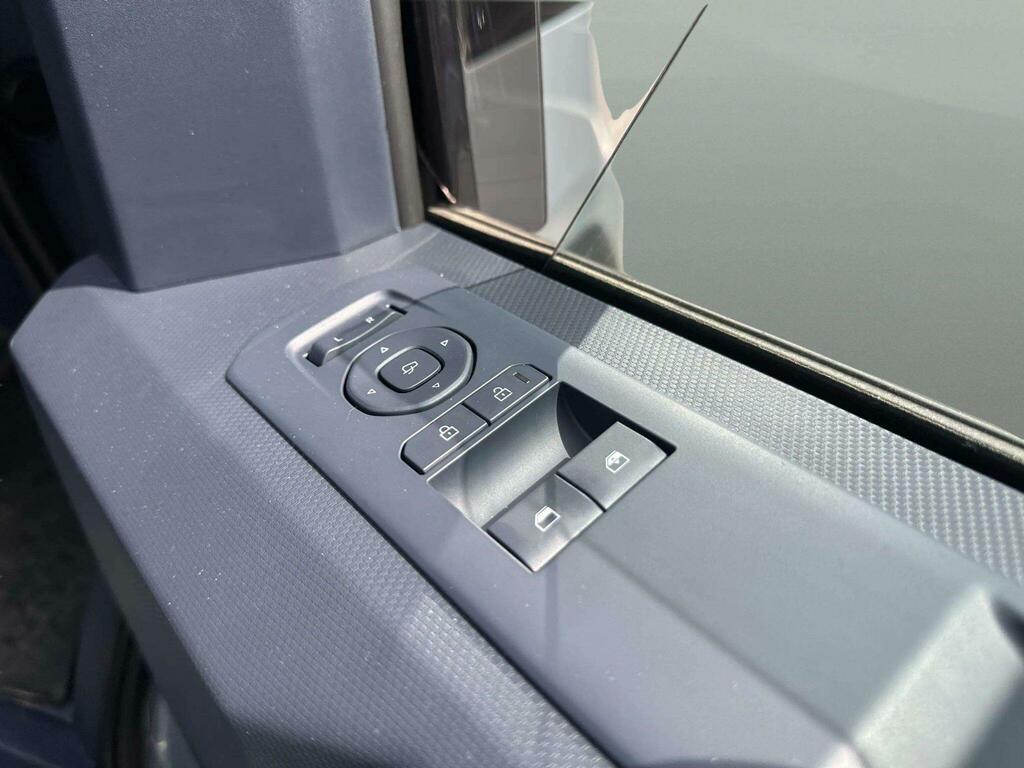 Kia PV5 Long Range 71.2Kwh Plus Passenger Mpv Grey #20