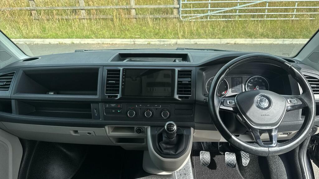 Volkswagen Transporter 2.0 Tdi T32 Bluemotion Tech Highline Kombi Fwd Swb Black #4