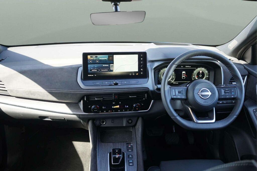 Nissan Qashqai Hatchback Grey #9
