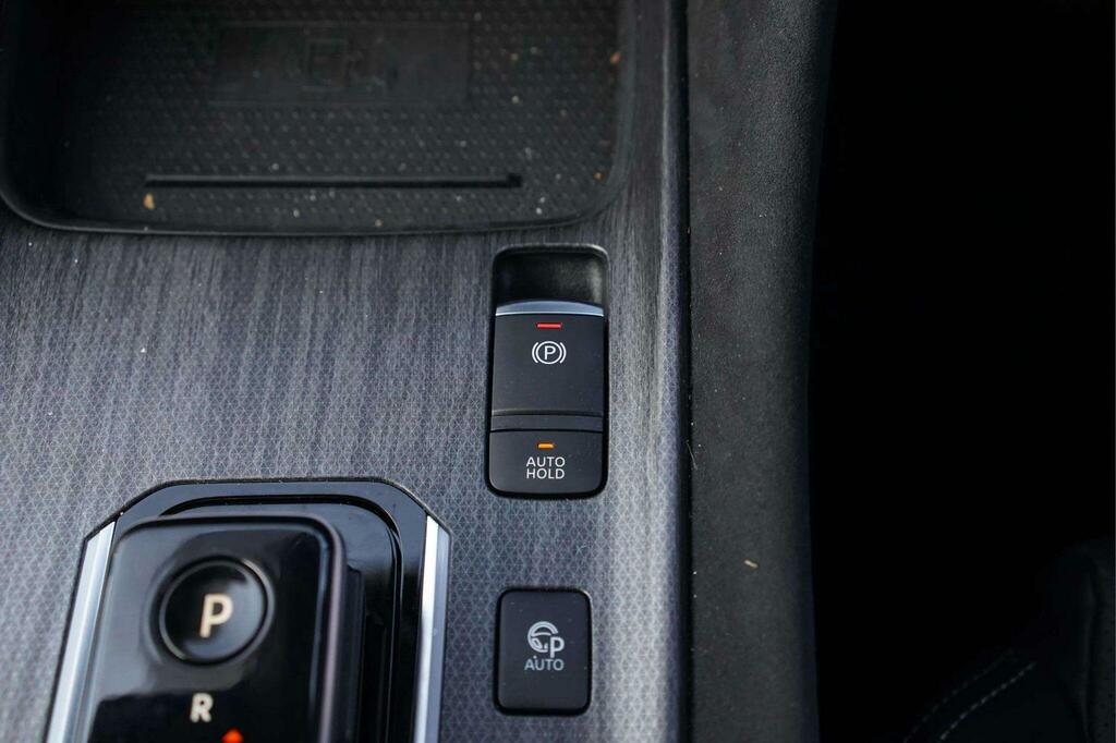 Nissan Qashqai Hatchback Grey #14