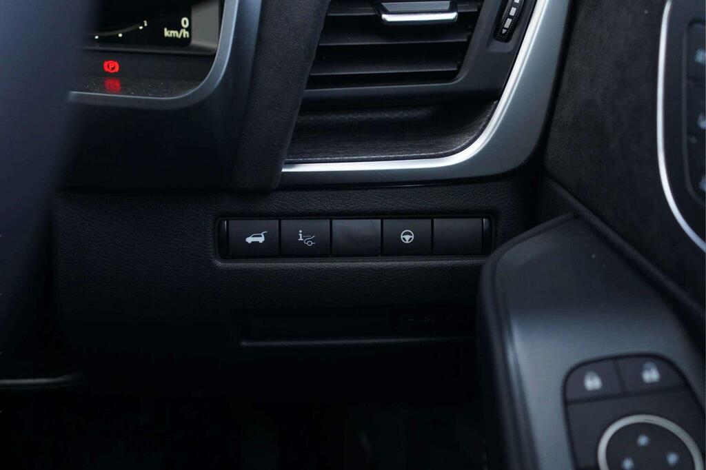 Nissan Qashqai Hatchback Grey #17