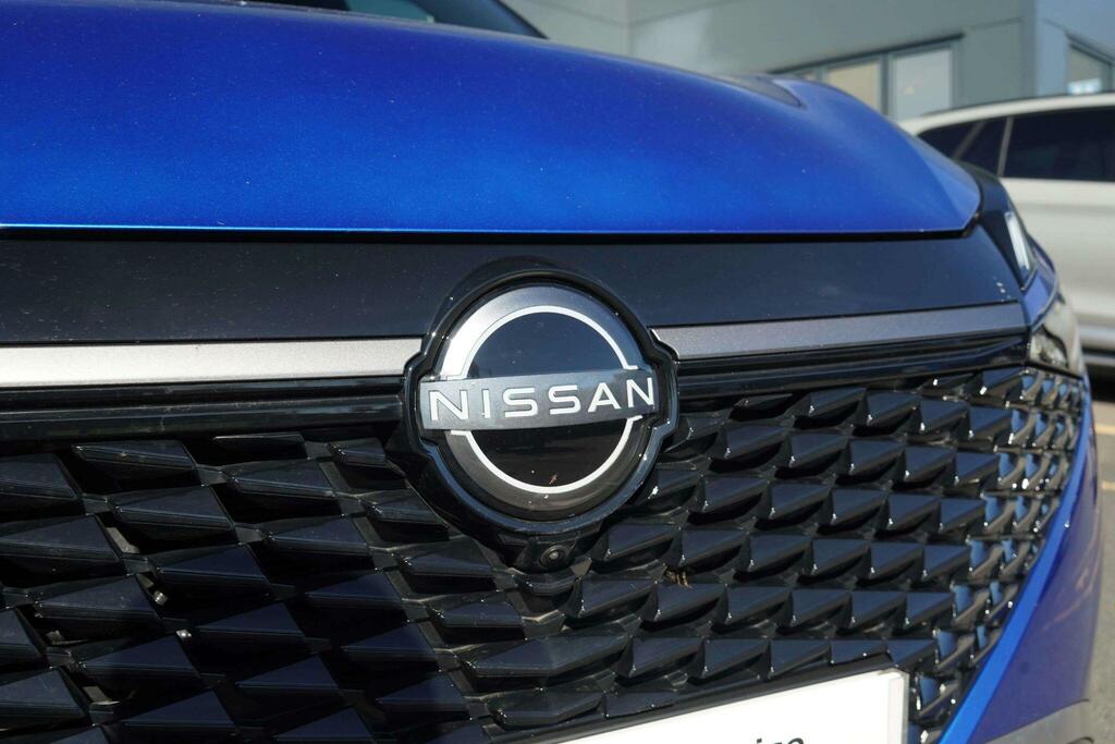 Nissan Qashqai Hatchback Grey #39