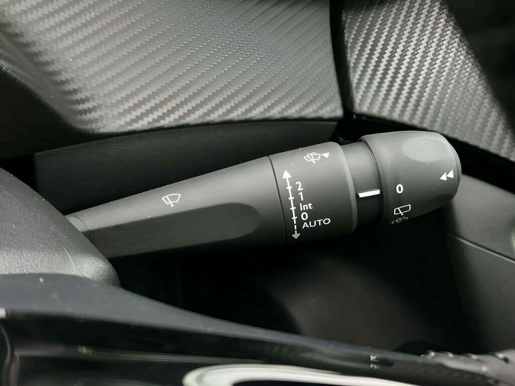 Peugeot 2008 1.2 Gt E-dsc6 Euro 6 Ss  #18