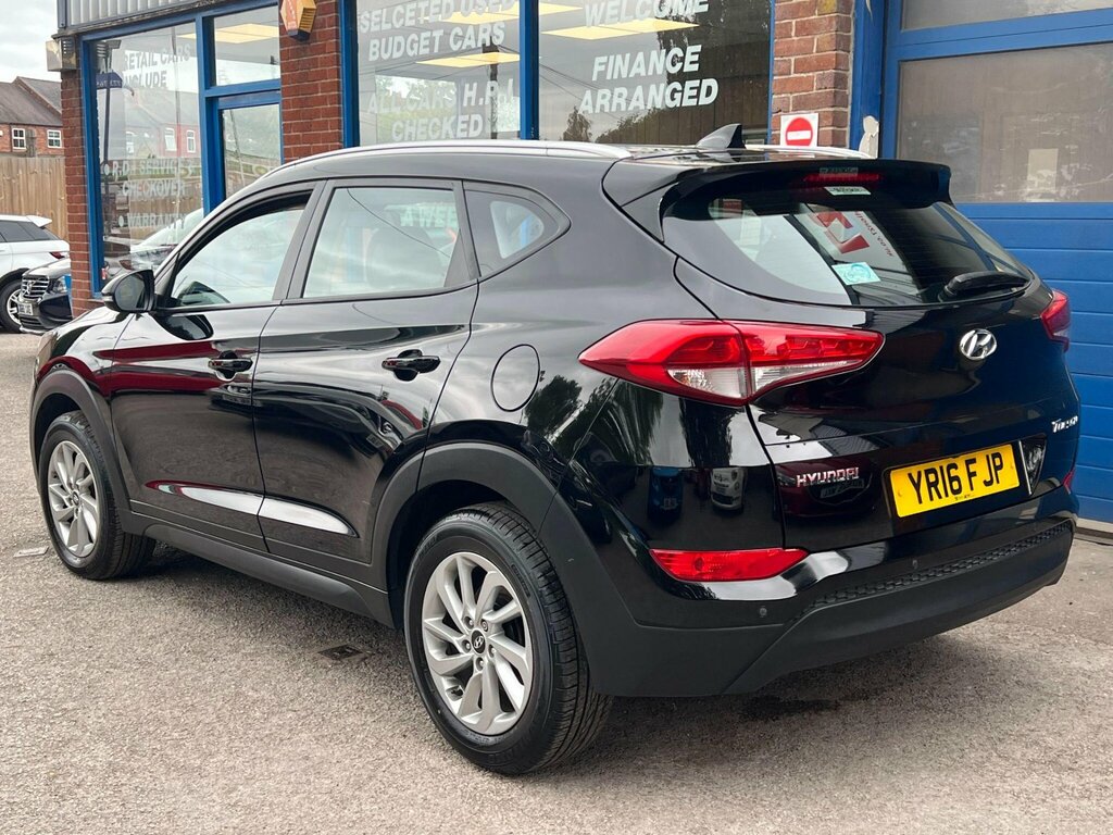 Hyundai Tucson 1.7 Crdi Blue Drive Se Nav Euro 6 Ss YR16FJP Black #4