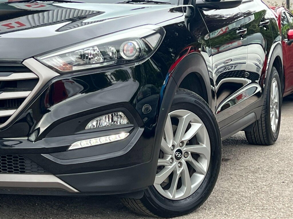 Hyundai Tucson 1.7 Crdi Blue Drive Se Nav Euro 6 Ss YR16FJP Black #6