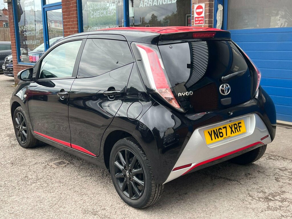 Toyota Aygo 1.0 Vvt-i X-press Euro 6 Black #4