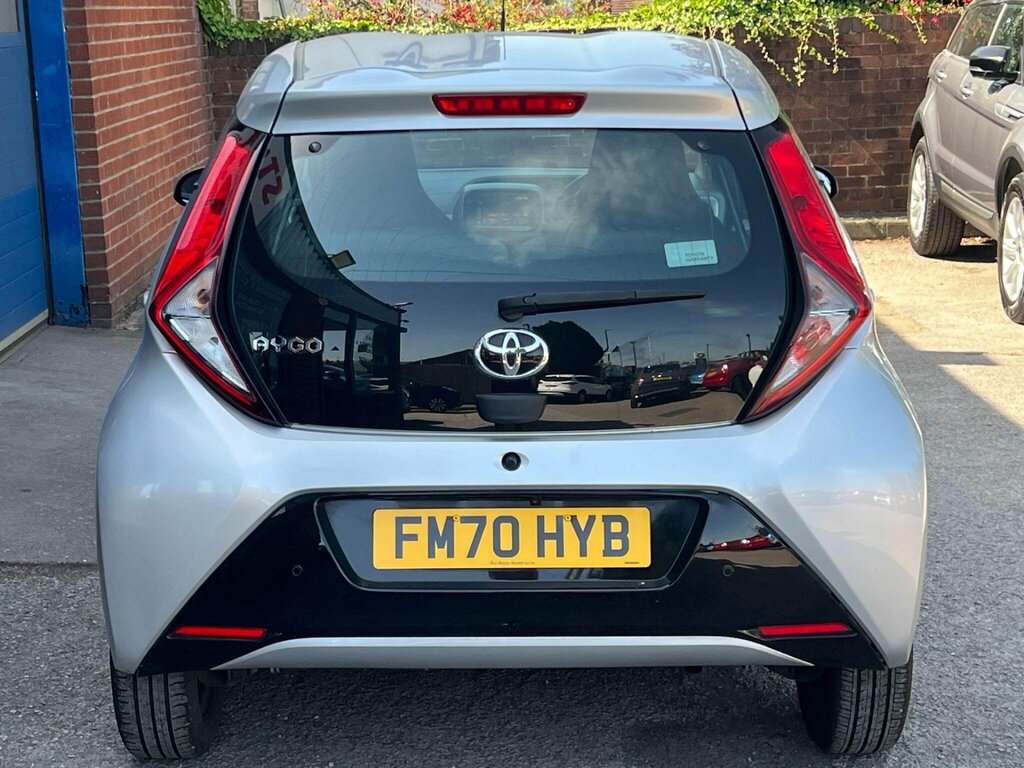 Toyota Aygo 1.0 Vvt-i X-play Euro 6 Safety Sense Silver #6