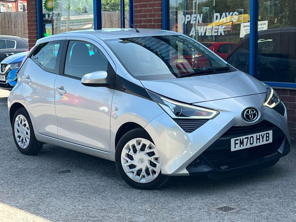 Toyota Aygo 1.0 Vvt-i X-play Euro 6 Safety Sense Silver