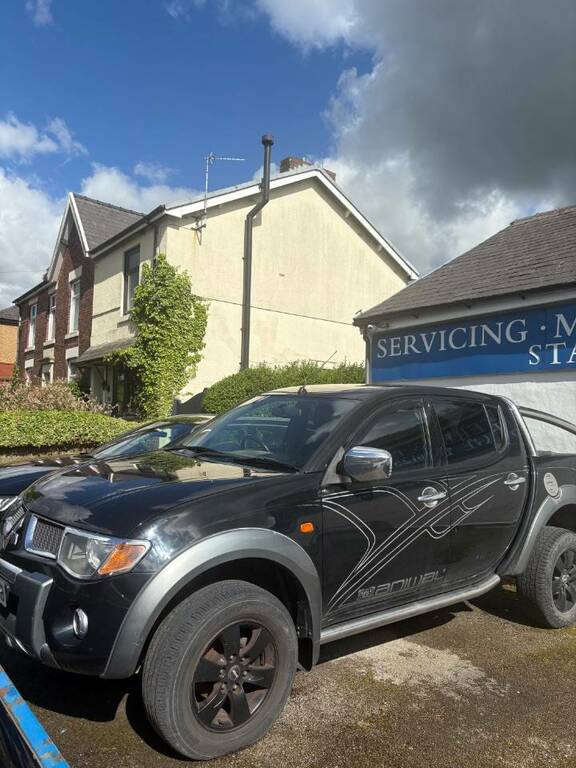 Mitsubishi L200 L200 Animal Di-d Dc - 2006 06 Black #4