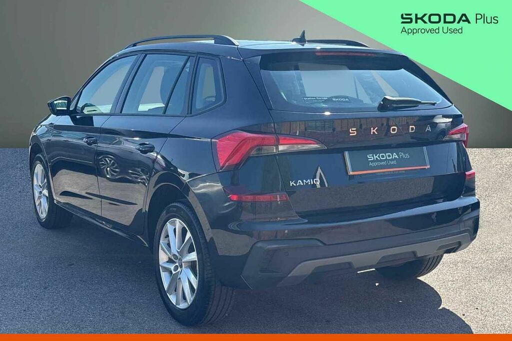 Skoda Kamiq 1.0 Tsi Se Edition Dsg GL25XHE Black #3