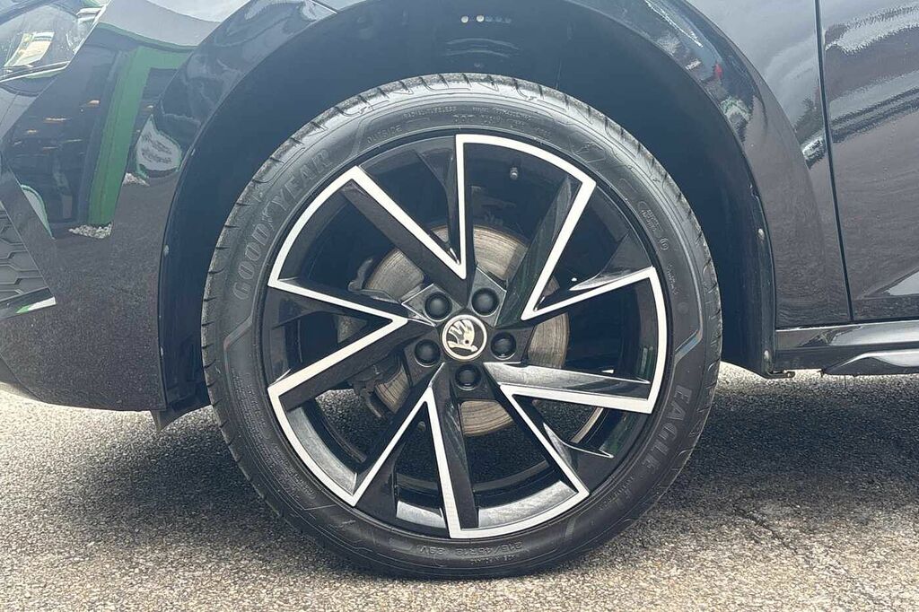 Skoda Kamiq 1.5 Tsi Monte Carlo Dsg BG72YFA Black #5