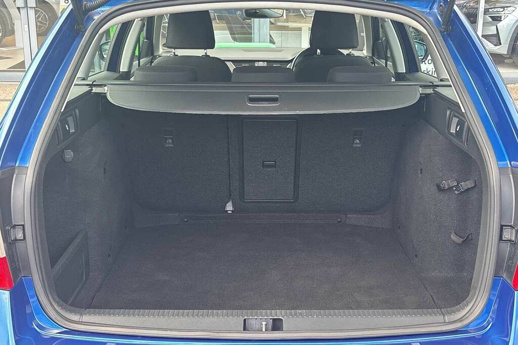 Skoda Octavia Estate Beige #9