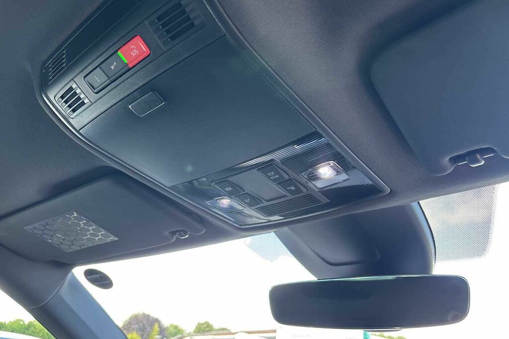 Skoda Superb Se Technology Silver #25