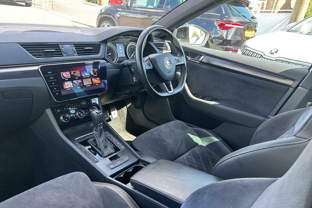 Skoda Superb 2.0 Tsi 190 Sport Line Plus Dsg White #2