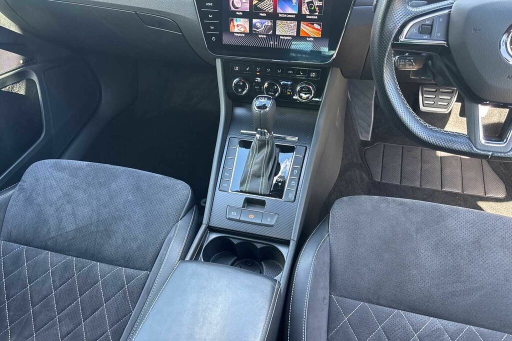 Skoda Superb Se Technology Silver #8