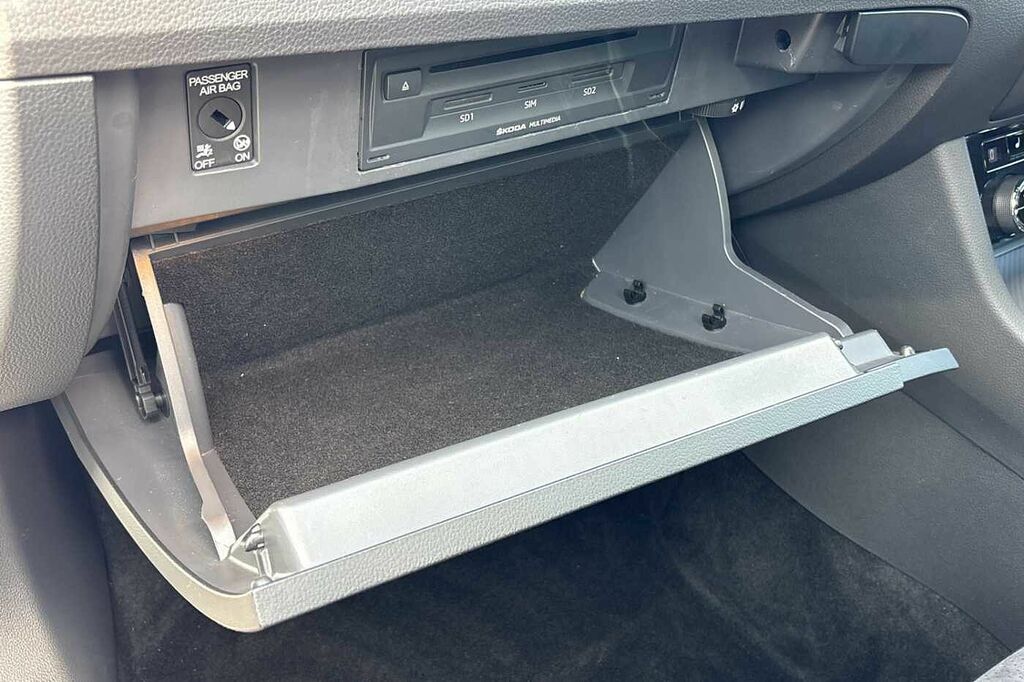 Skoda Superb Se Technology Silver #36