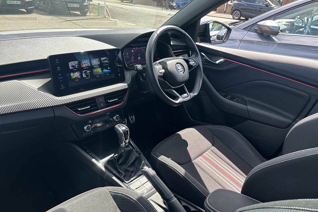 Skoda Scala 1.5 Tsi Monte Carlo Dsg Black #2