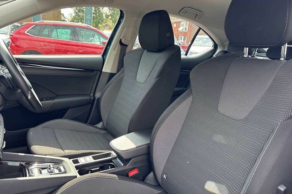 Skoda Octavia Skoda Hatchback Special 1.5 Tsi Se First Edition 5 Blue #30