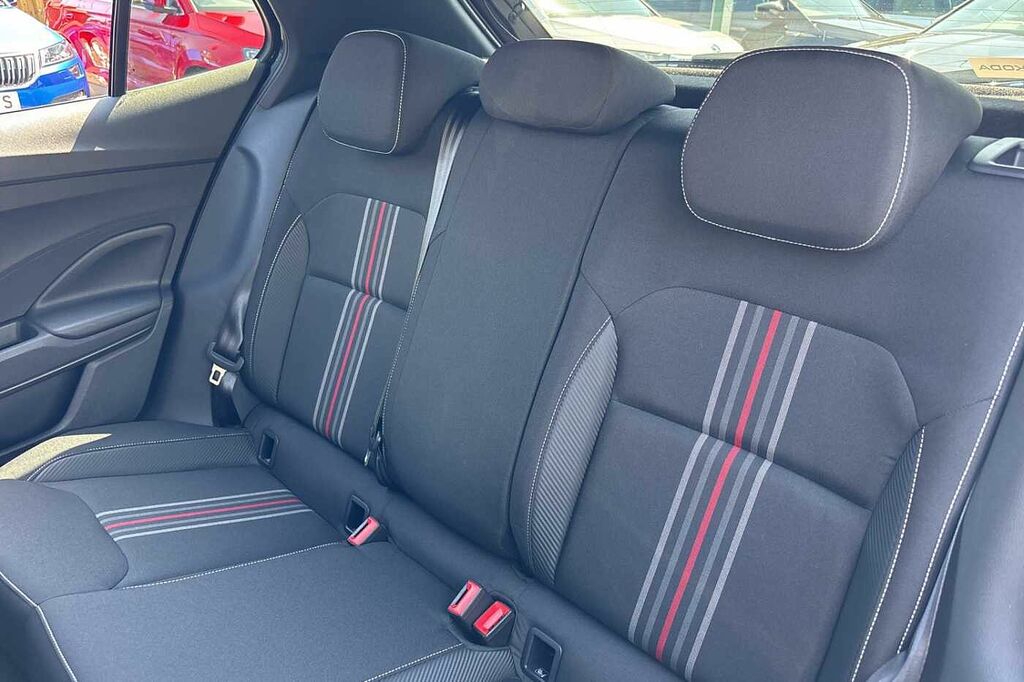 Skoda Fabia 1.0 Tsi 116 Design Edition Dsg Grey #10