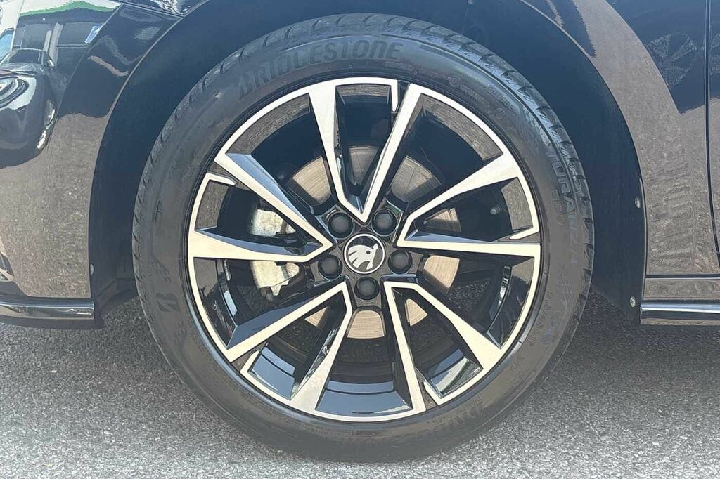 Skoda Fabia 1.0 Tsi 116 Monte Carlo Edition Dsg Black #5