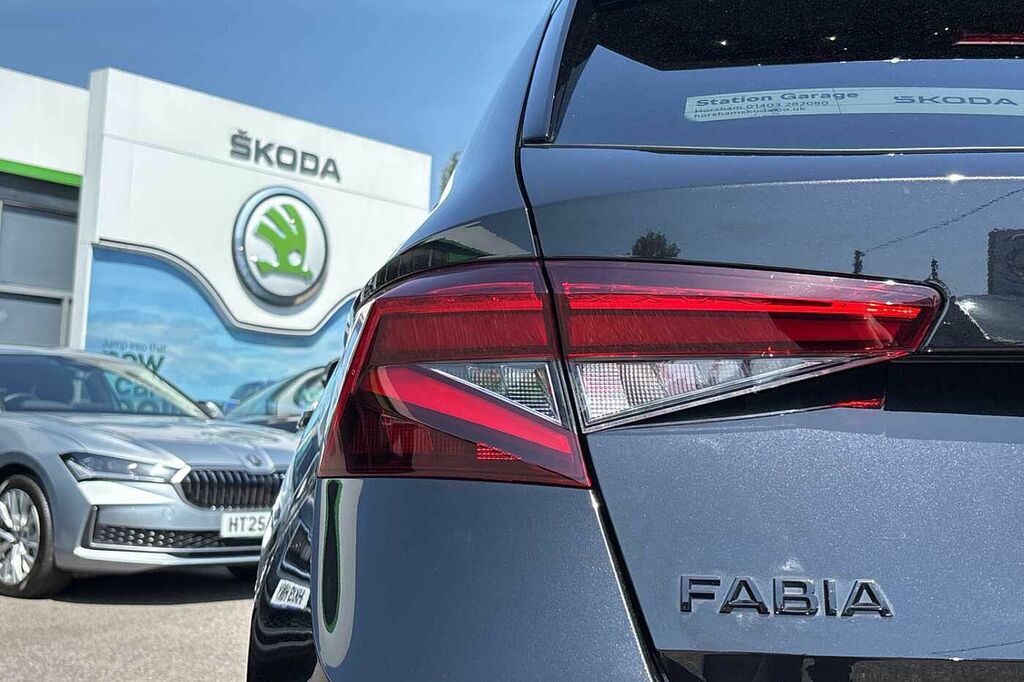 Skoda Fabia 1.0 Tsi 116 Design Edition Dsg Grey #49