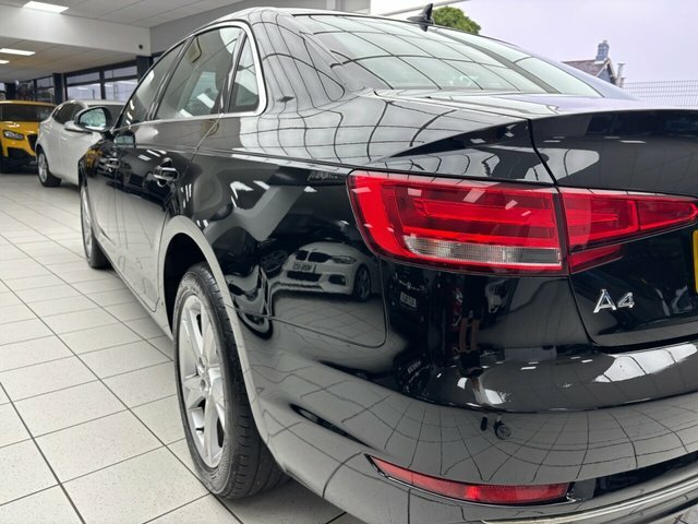 Audi A4 2.0 Tdi Ultra Se Silver #16