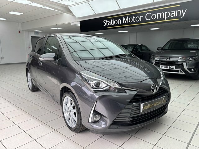Toyota Yaris Vvt-i Y20 Bi-tone Hatchback Grey #2