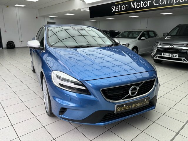 Volvo V40 D3 R-design Pro Hatchback Blue #3