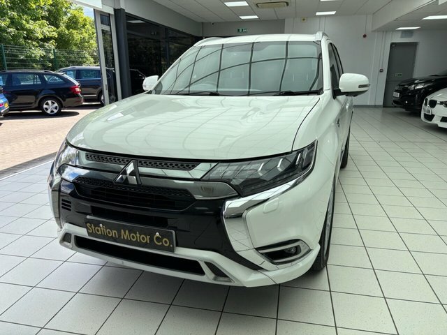 Mitsubishi Outlander Twinmotor 13.8Kwh 4H Suv White #5
