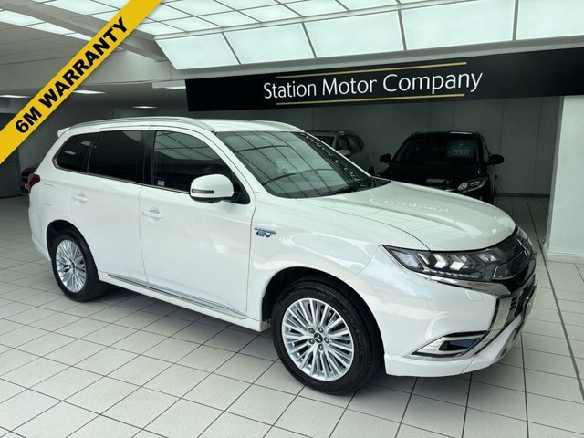 Mitsubishi Outlander Twinmotor 13.8Kwh 5H Suv White