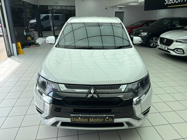 Mitsubishi Outlander 2.4 Phev 4H 207 Bhp White #22