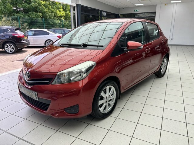 Toyota Yaris Hatchback Grey #6