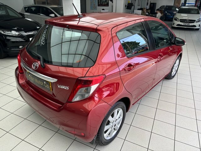 Toyota Yaris Hatchback Grey #15