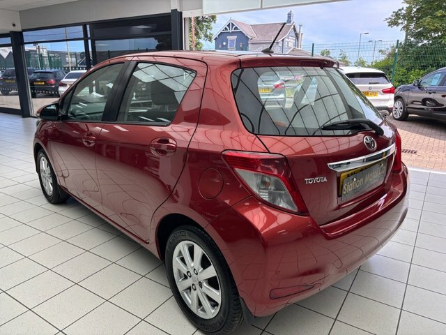 Toyota Yaris Hatchback Grey #8